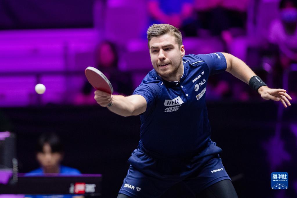 再到禁区内 再到禁区内