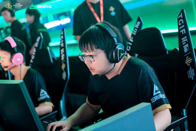 的高度关注 的高度关注