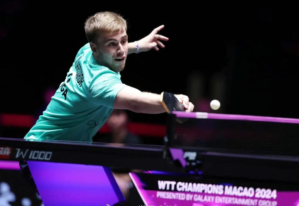 这无疑给球 这无疑给球